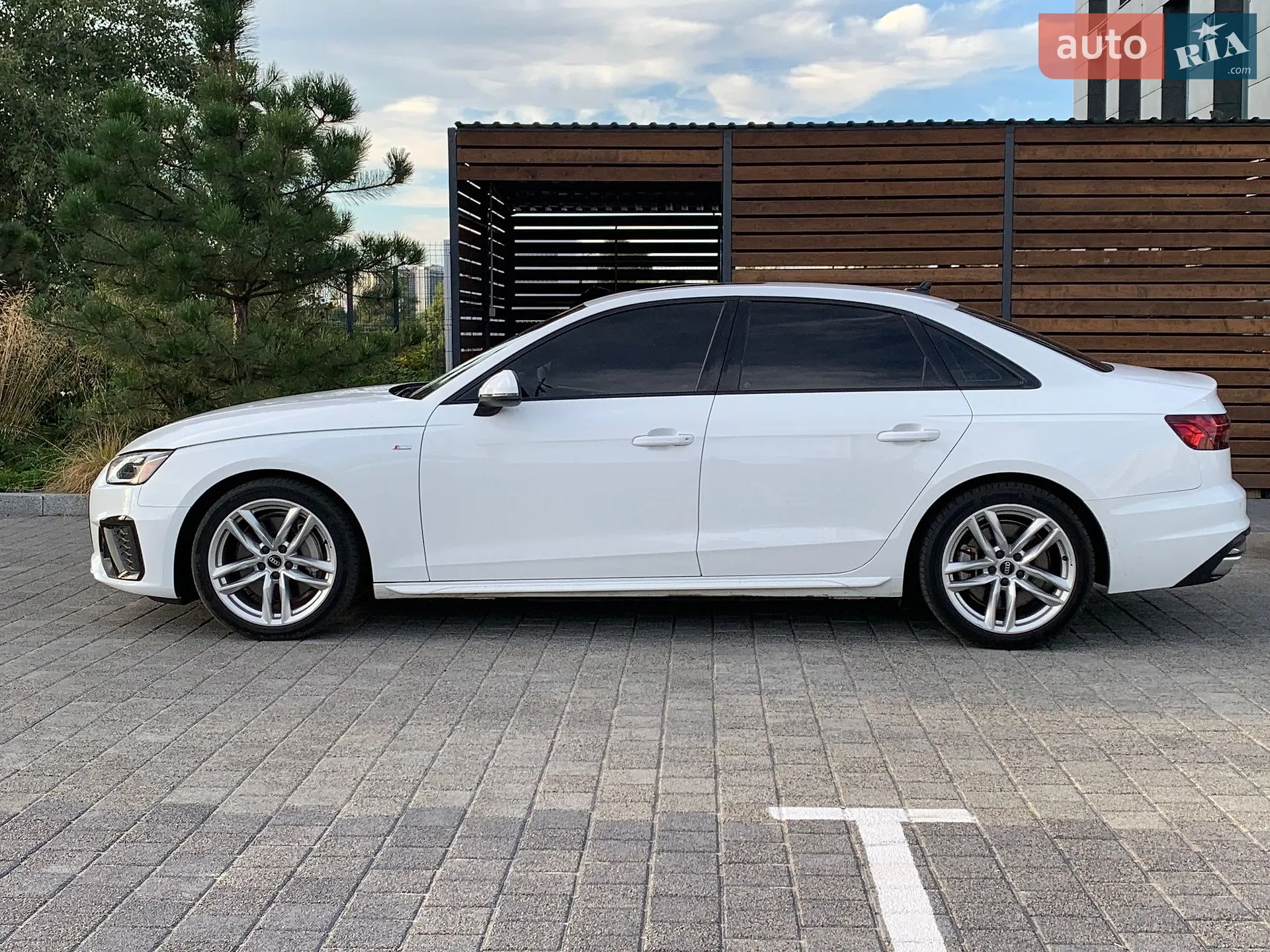 Audi A4, 2023