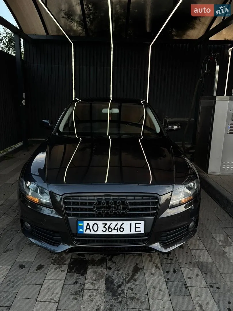 Audi A4, 2011
