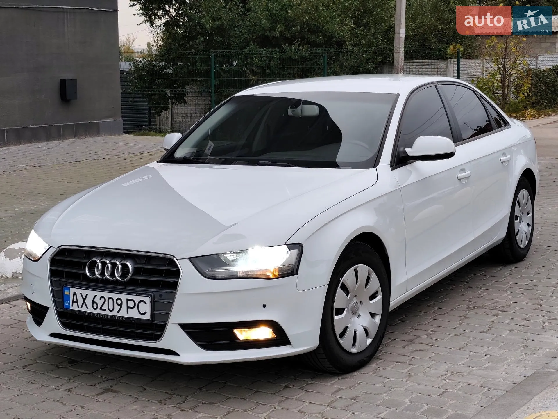 Audi A4, 2015