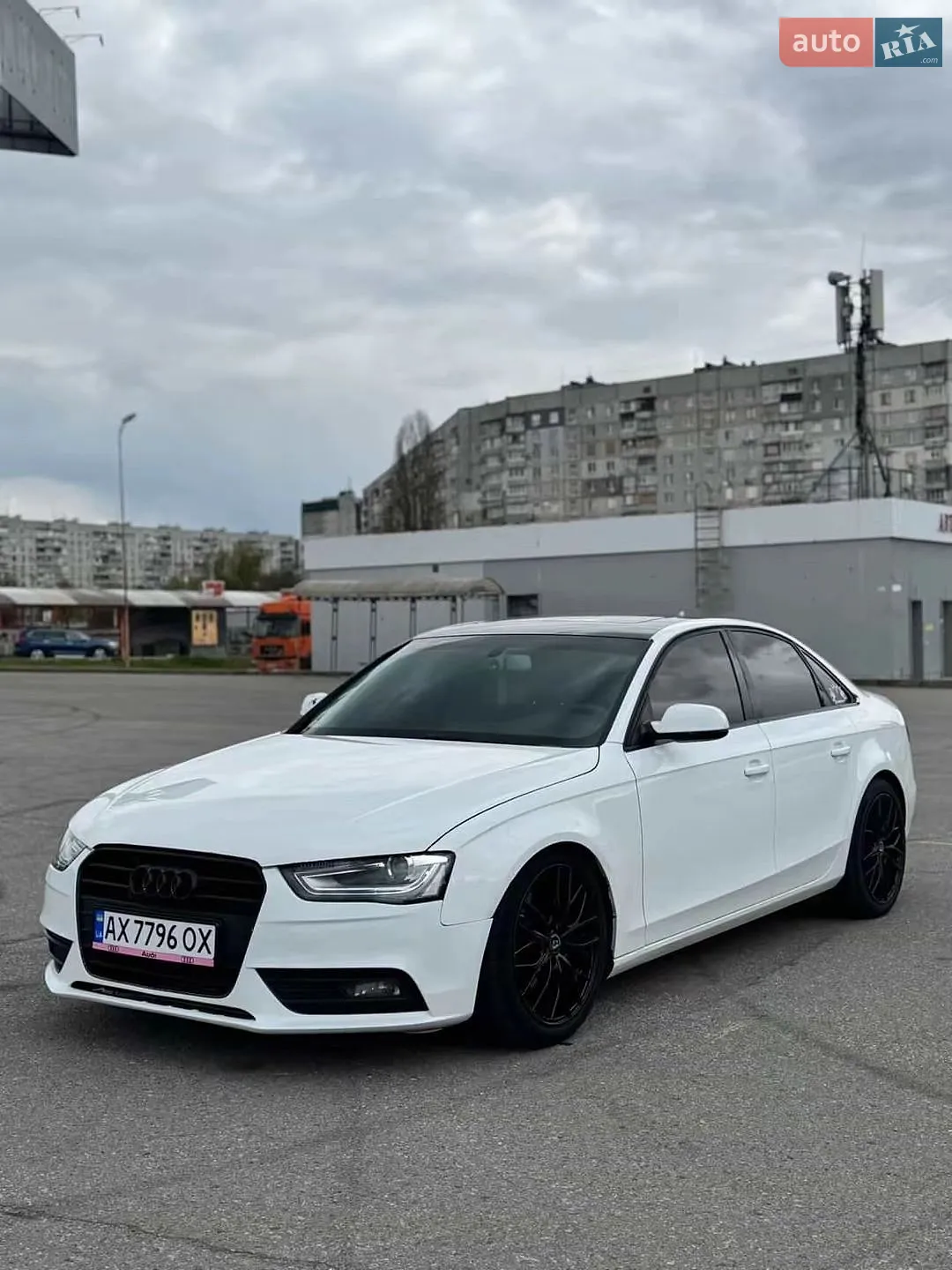 Audi A4, 2012