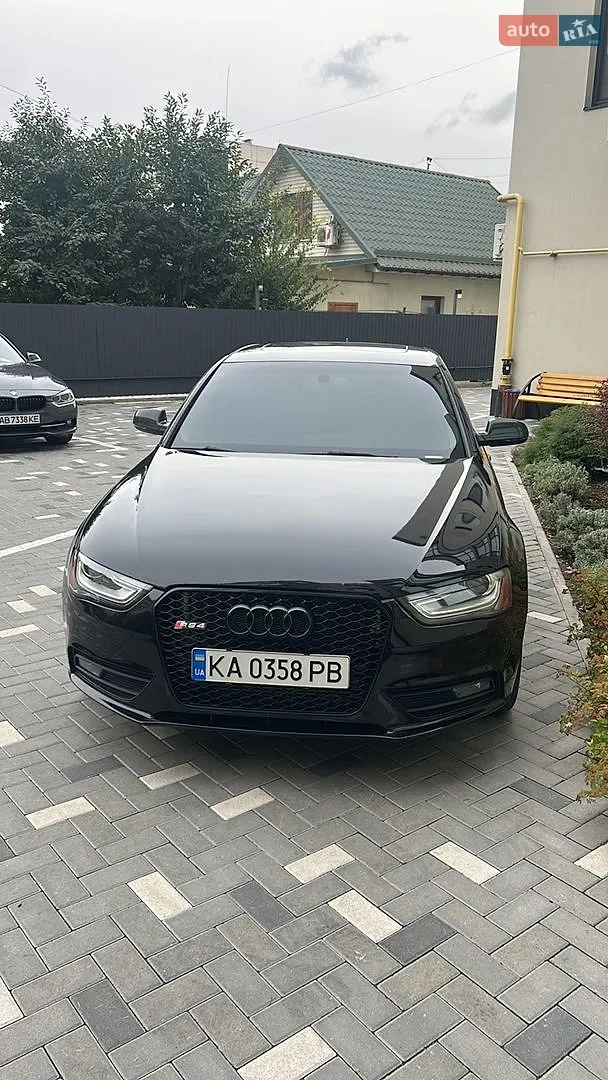 Audi A4, 2012