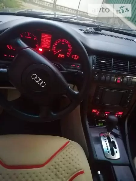 Audi A8, 1998