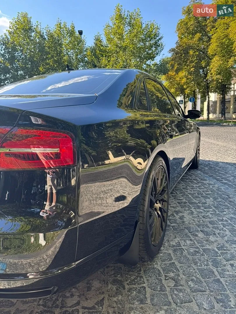 Audi A8, 2015