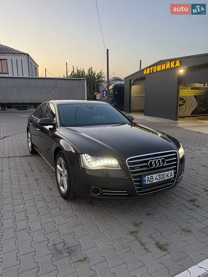 Audi A8, 2010