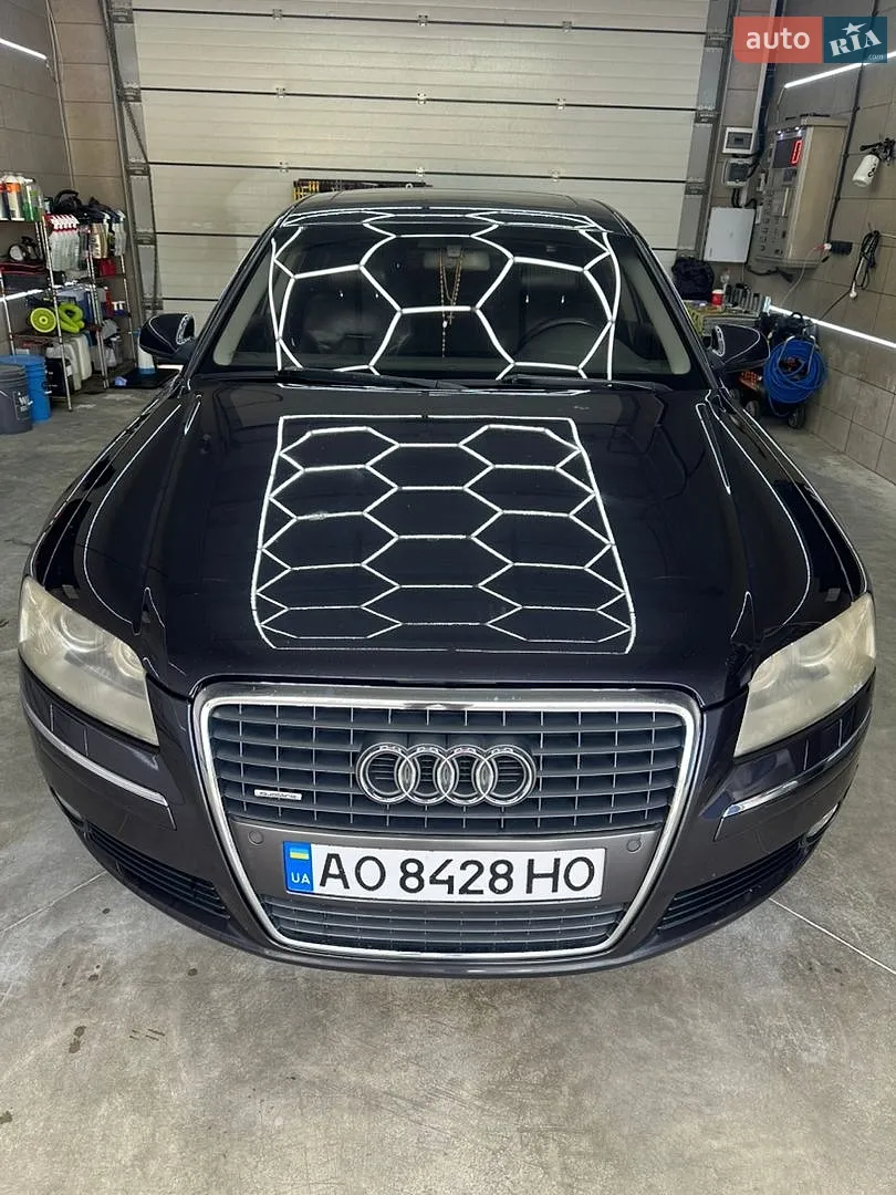 Audi A8, 2005