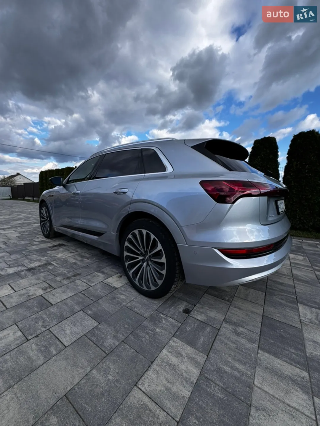 Audi e-tron, 2019