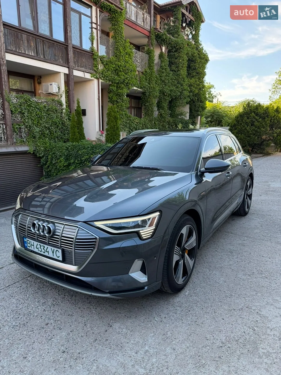 Audi e-tron, 2019