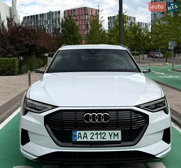 Audi e-tron, 2019