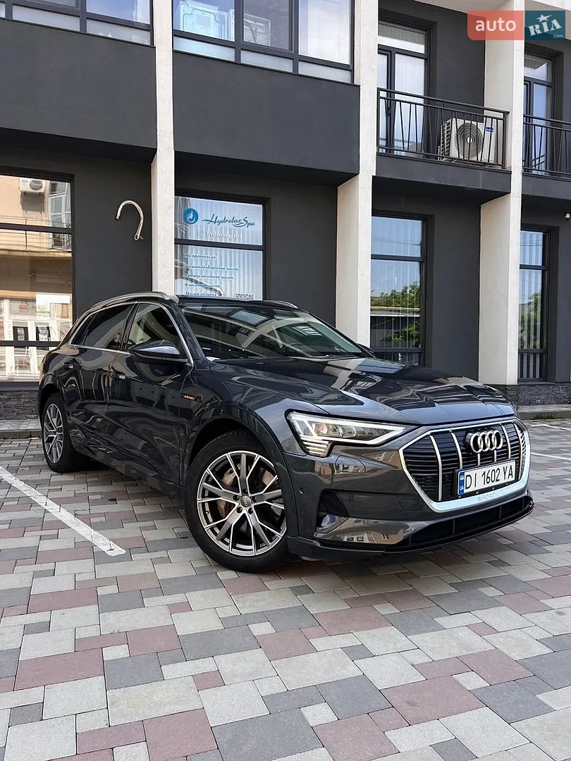 Audi e-tron, 2019