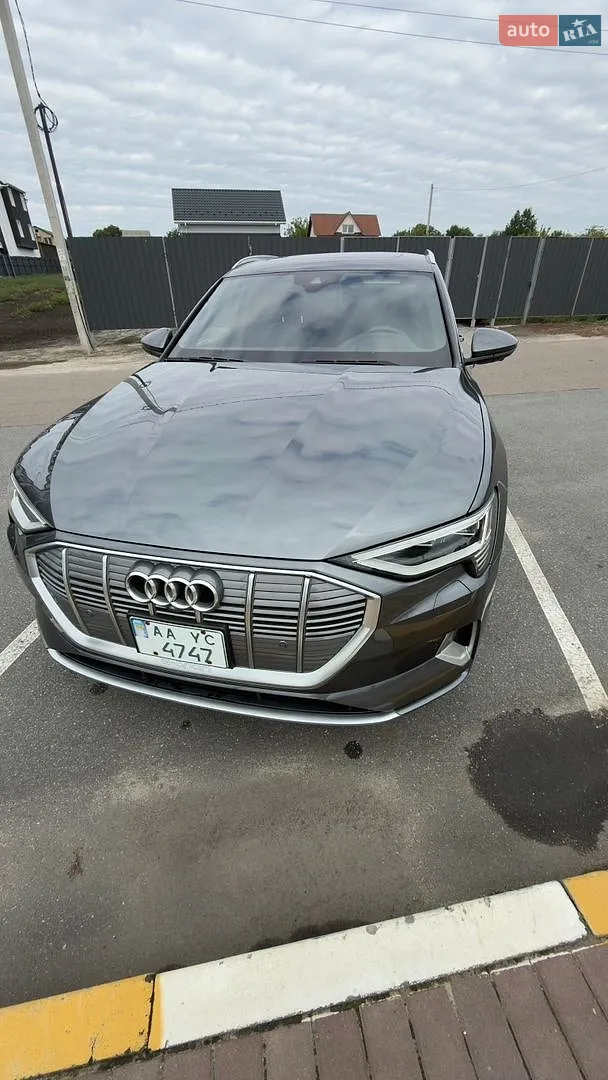 Audi e-tron, 2019