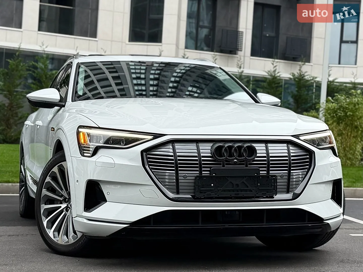 Audi e-tron, 2019