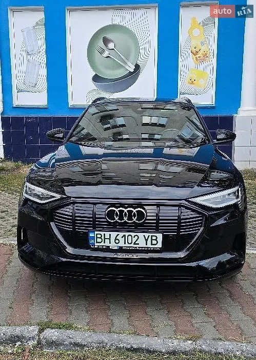 Audi e-tron, 2021