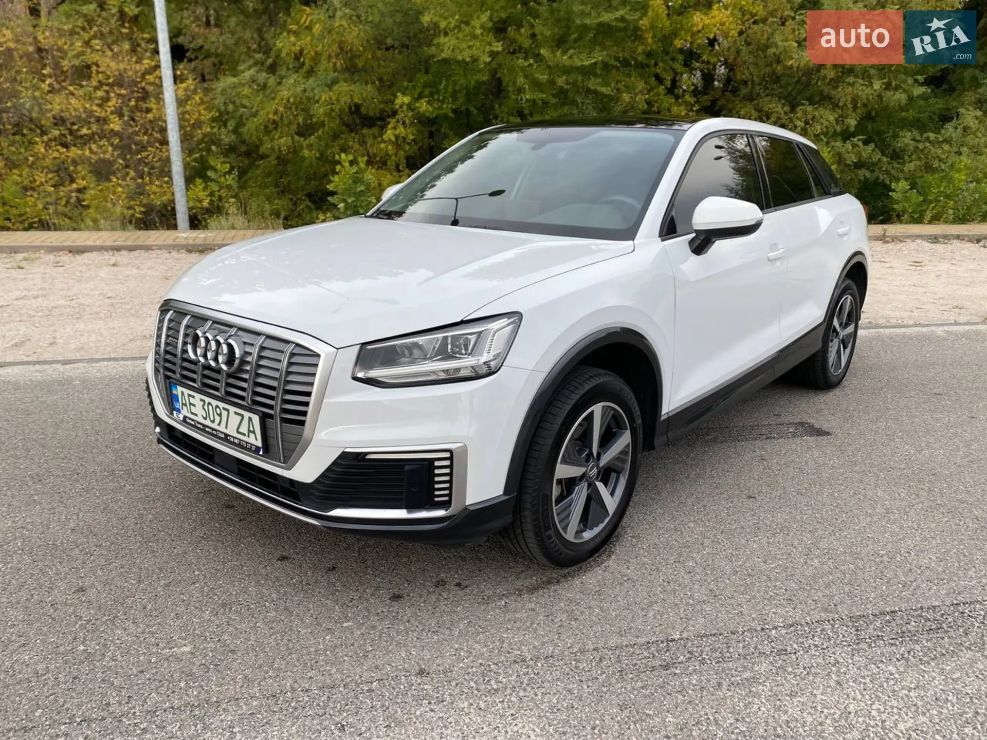 Audi Q2L e-tron, 2021
