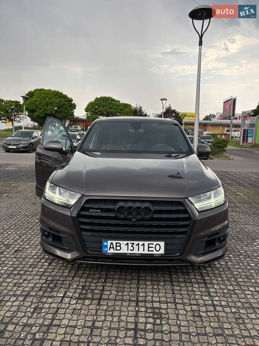 Audi Q7 2017 — 1