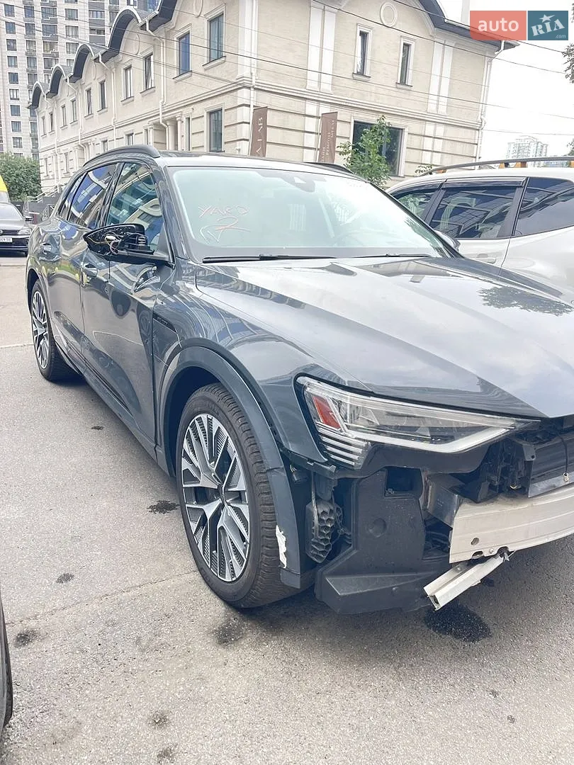 Audi Q8 e-tron, 2023