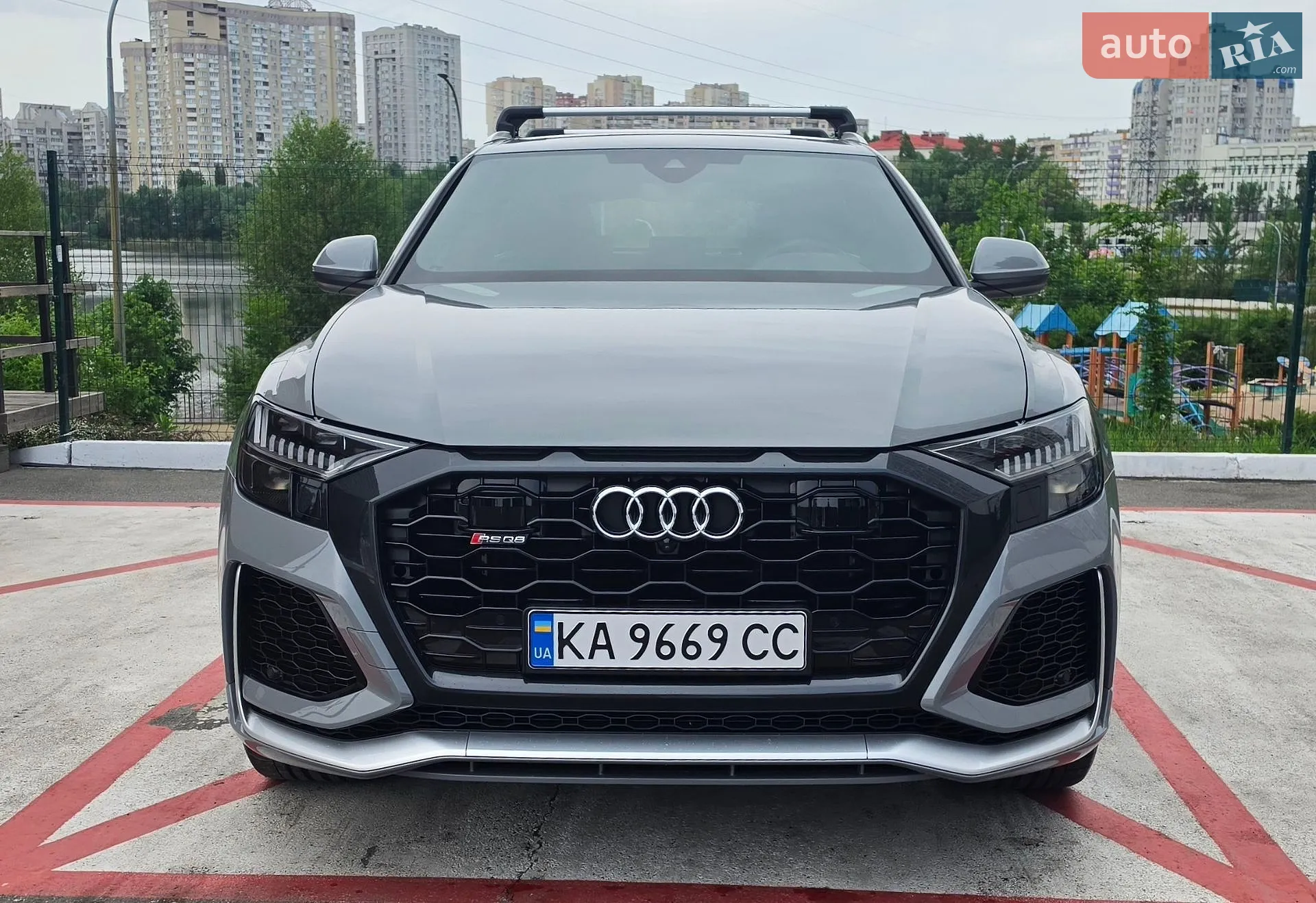 Audi RS Q8, 2022