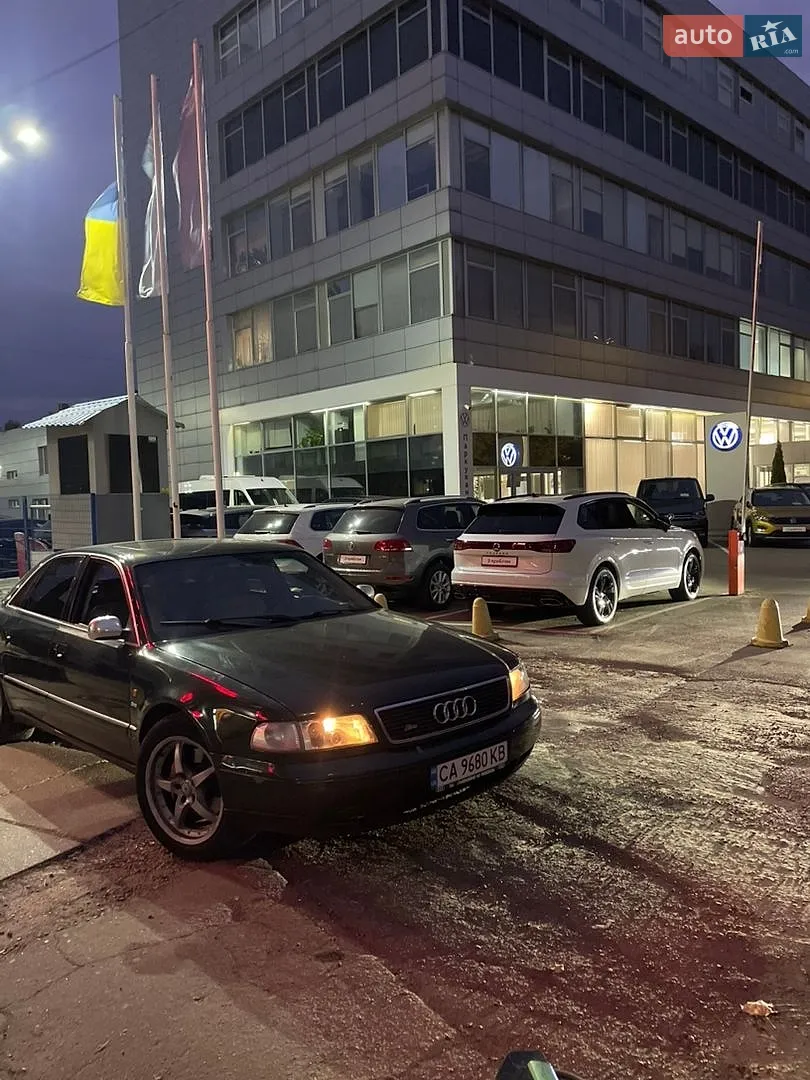 Audi S8, 1999