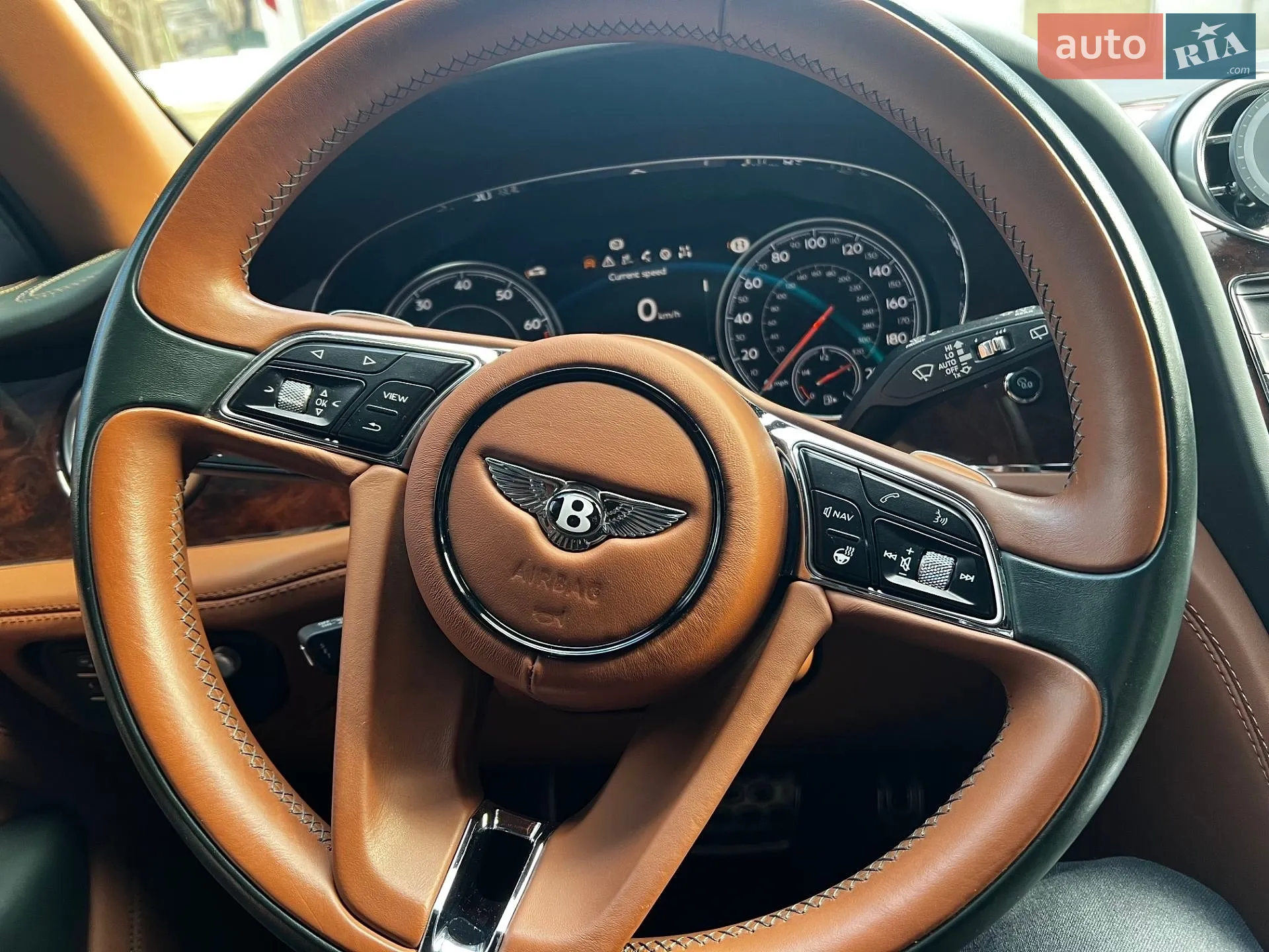 Bentley Bentayga, 2017