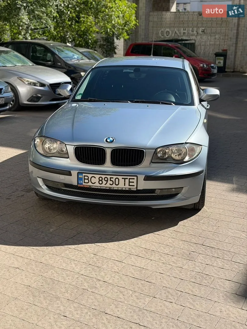 BMW 1 Series, 2009