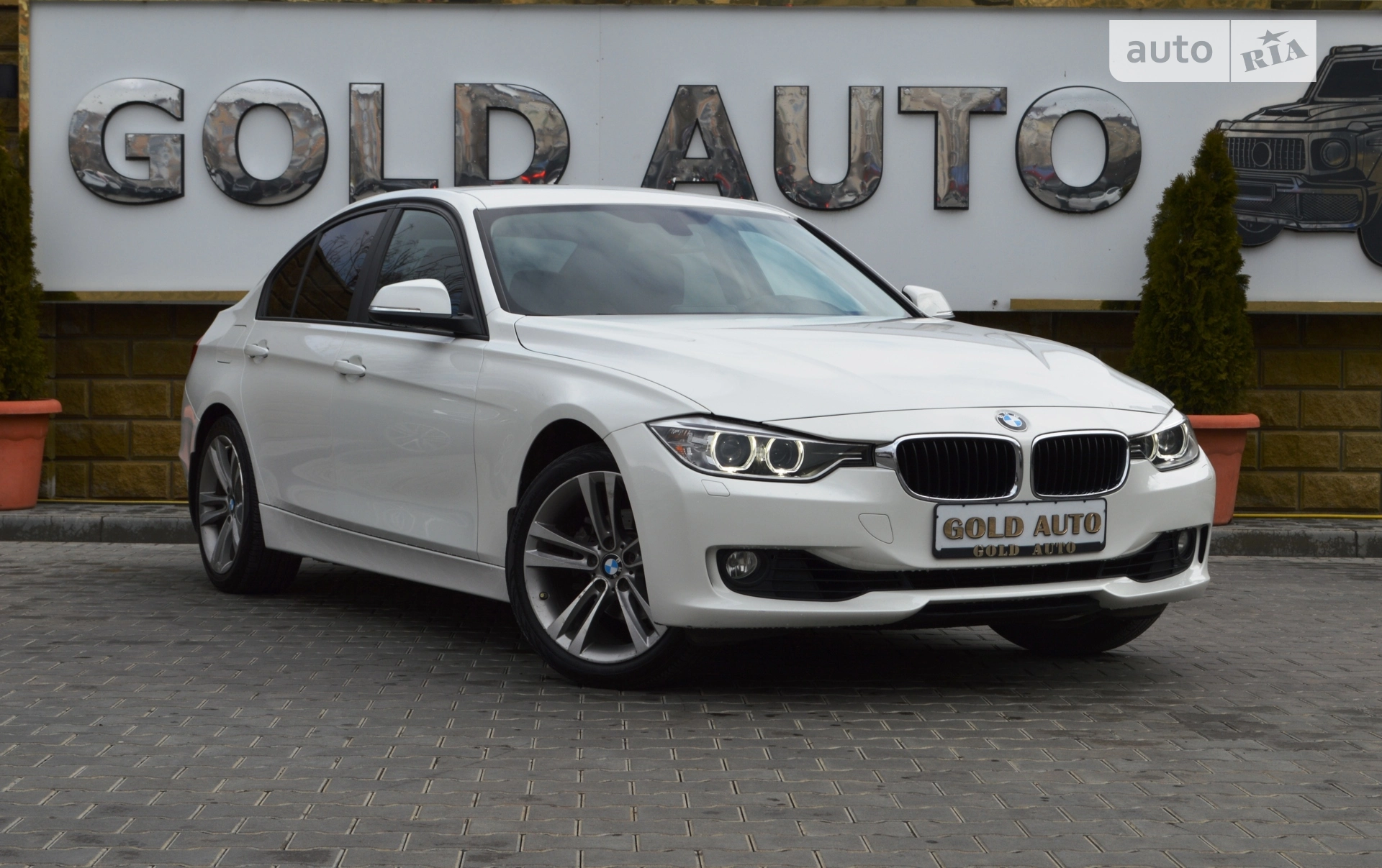 BMW 3 Series, 2012