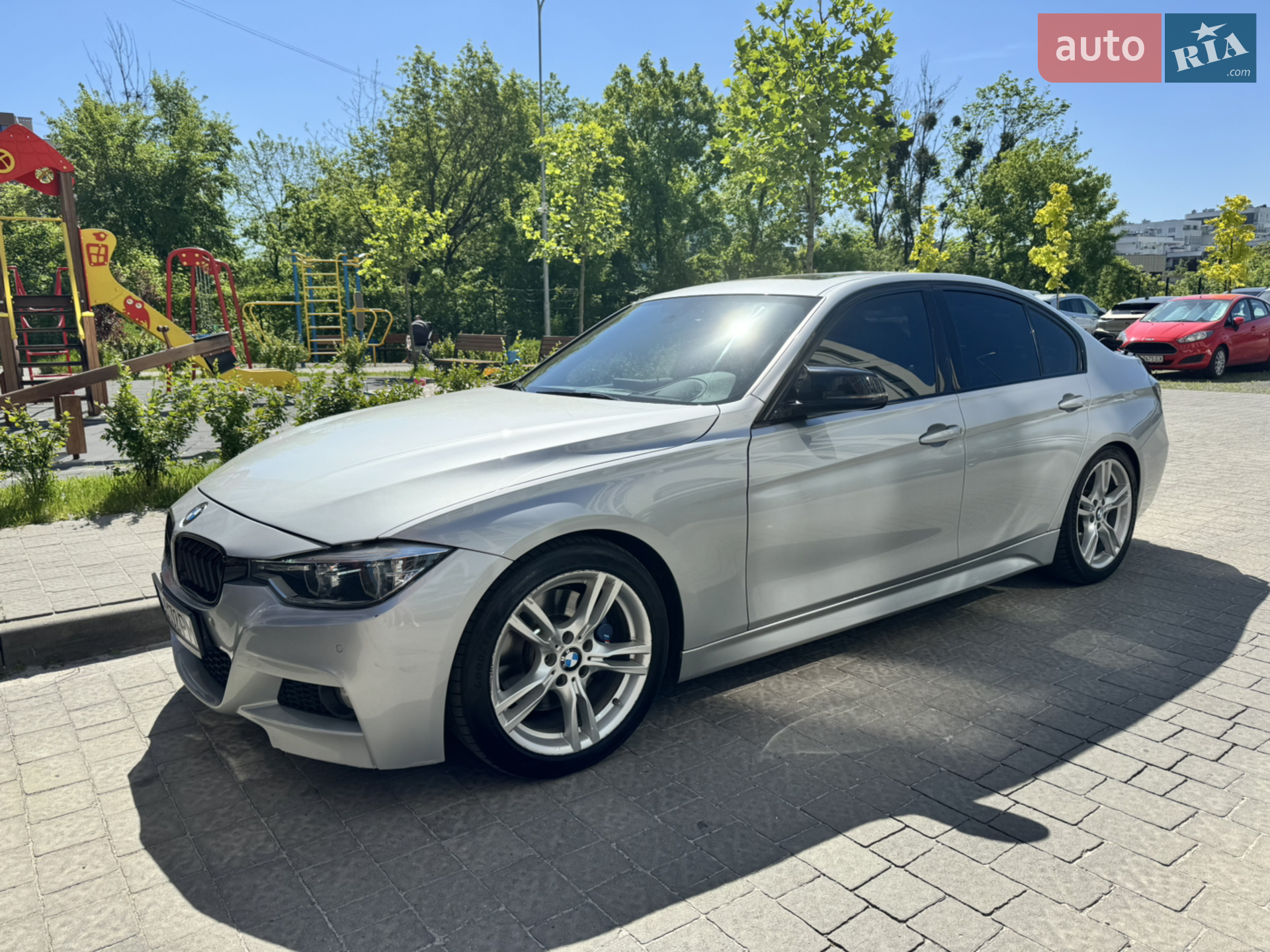BMW 3 Series, 2016