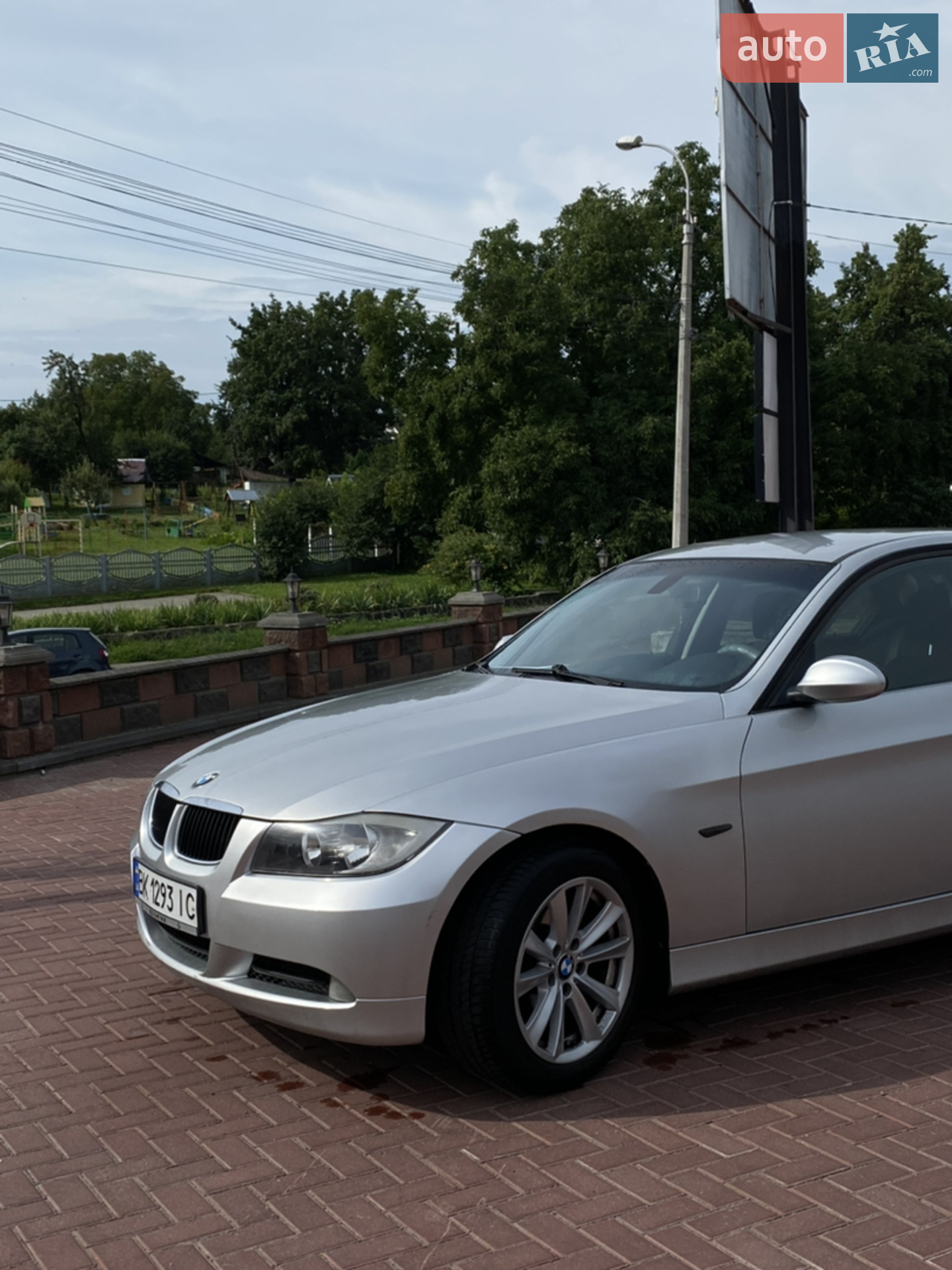 BMW 3 Series, 2005