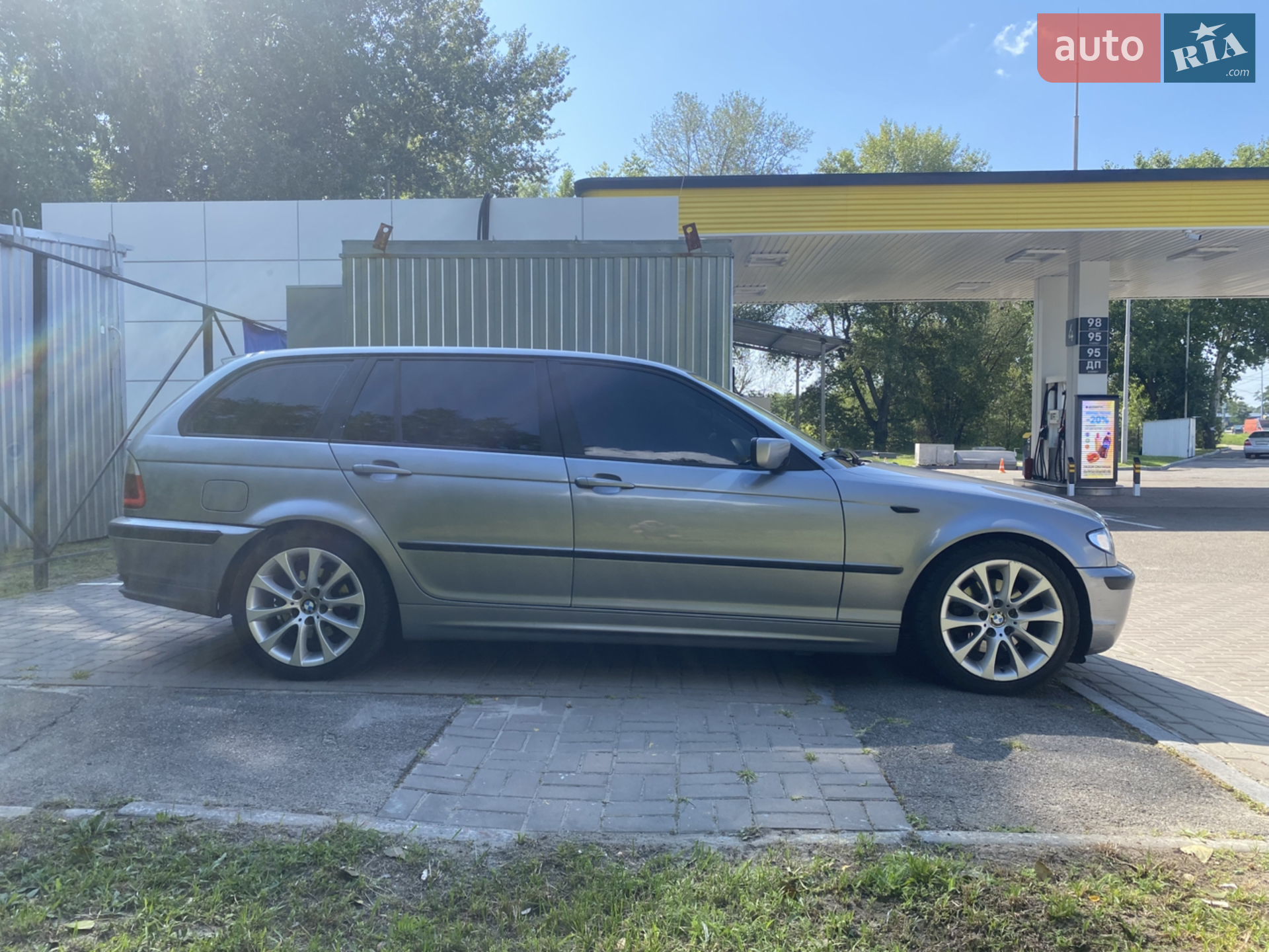 BMW 3 Series, 2004