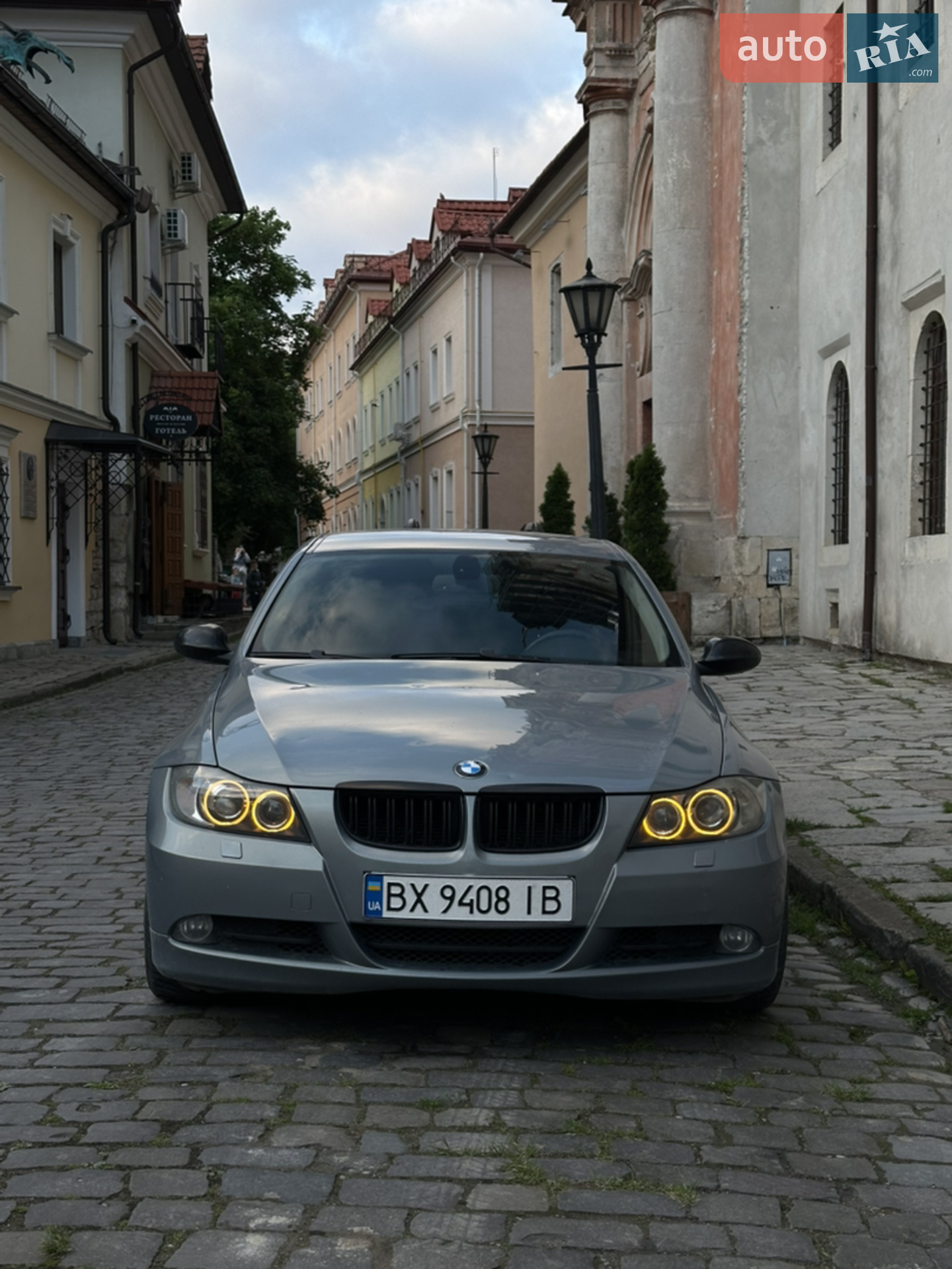 BMW 3 Series, 2005