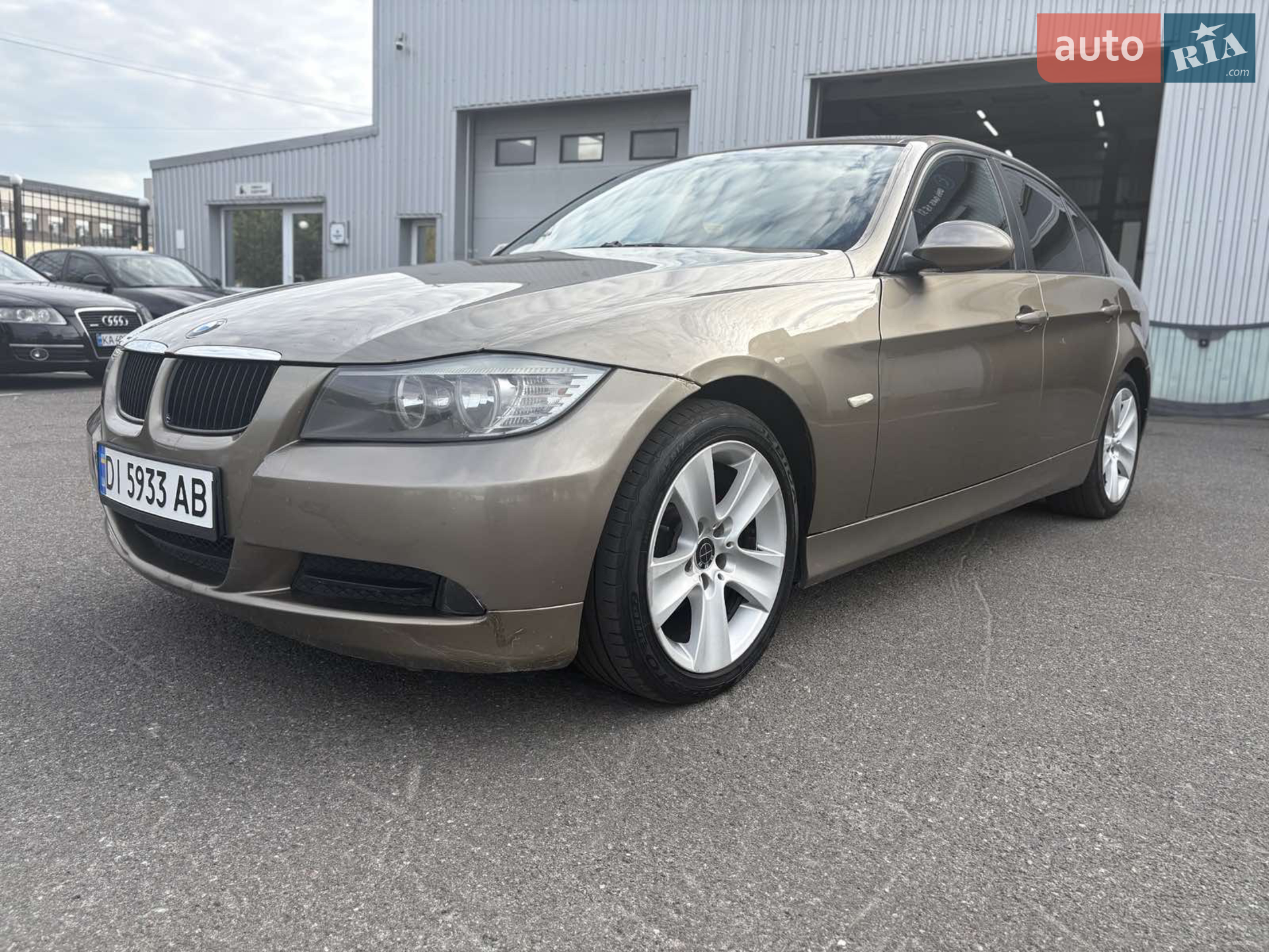 BMW 3 Series, 2005
