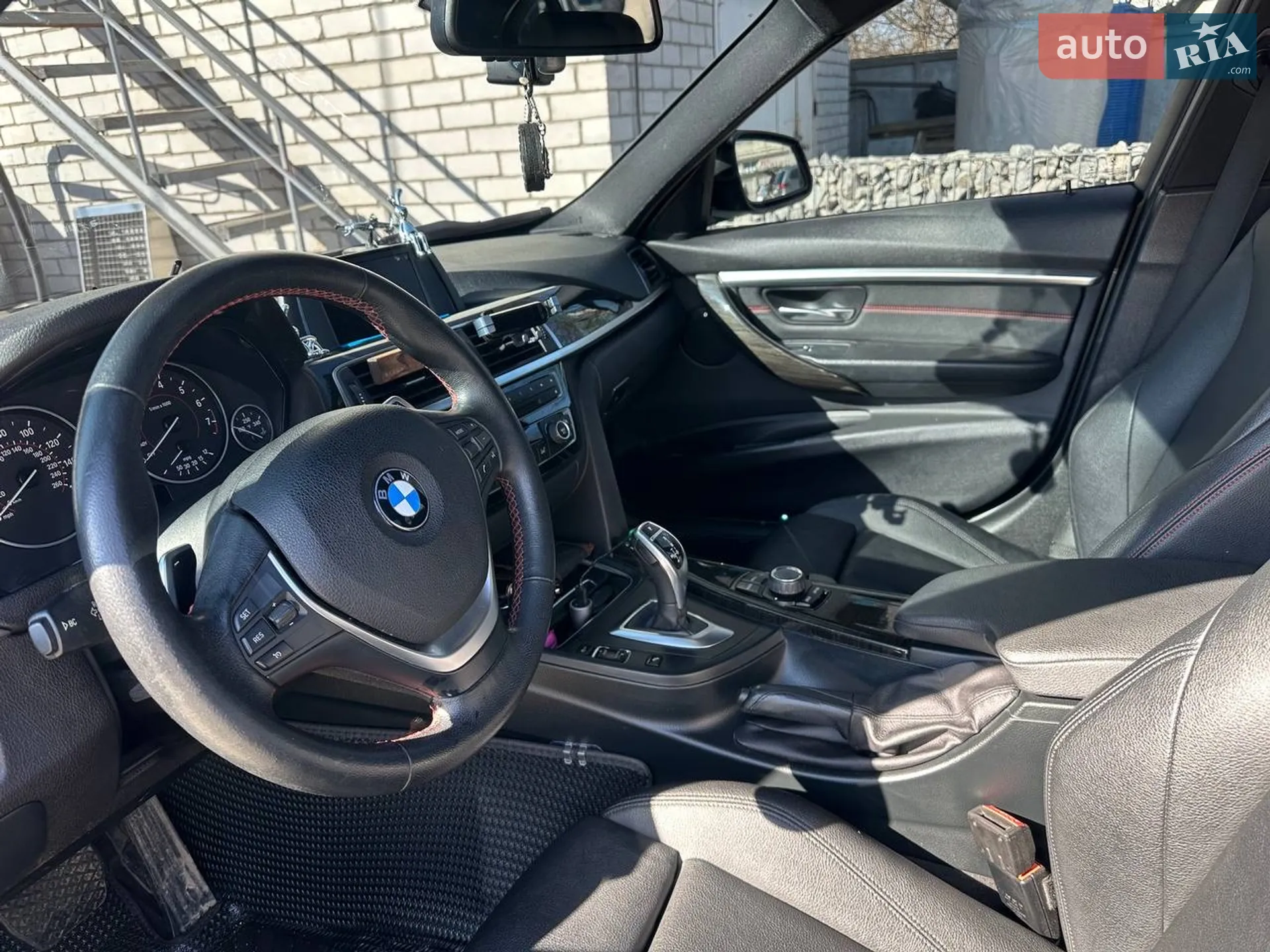 BMW 3 Series, 2016