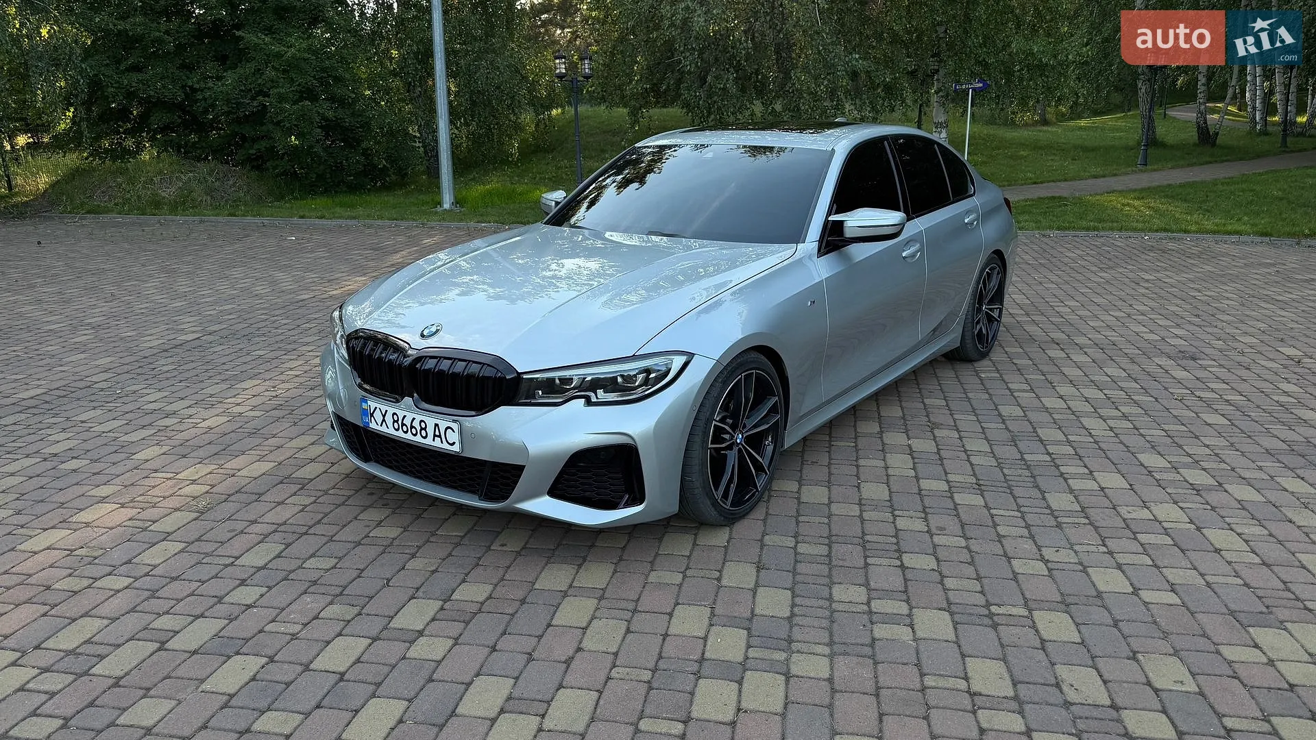 BMW 3 Series, 2019