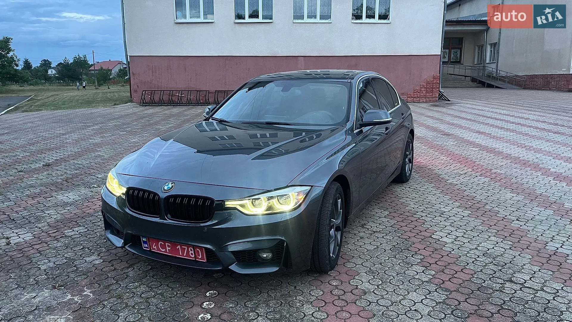 BMW 3 Series, 2017