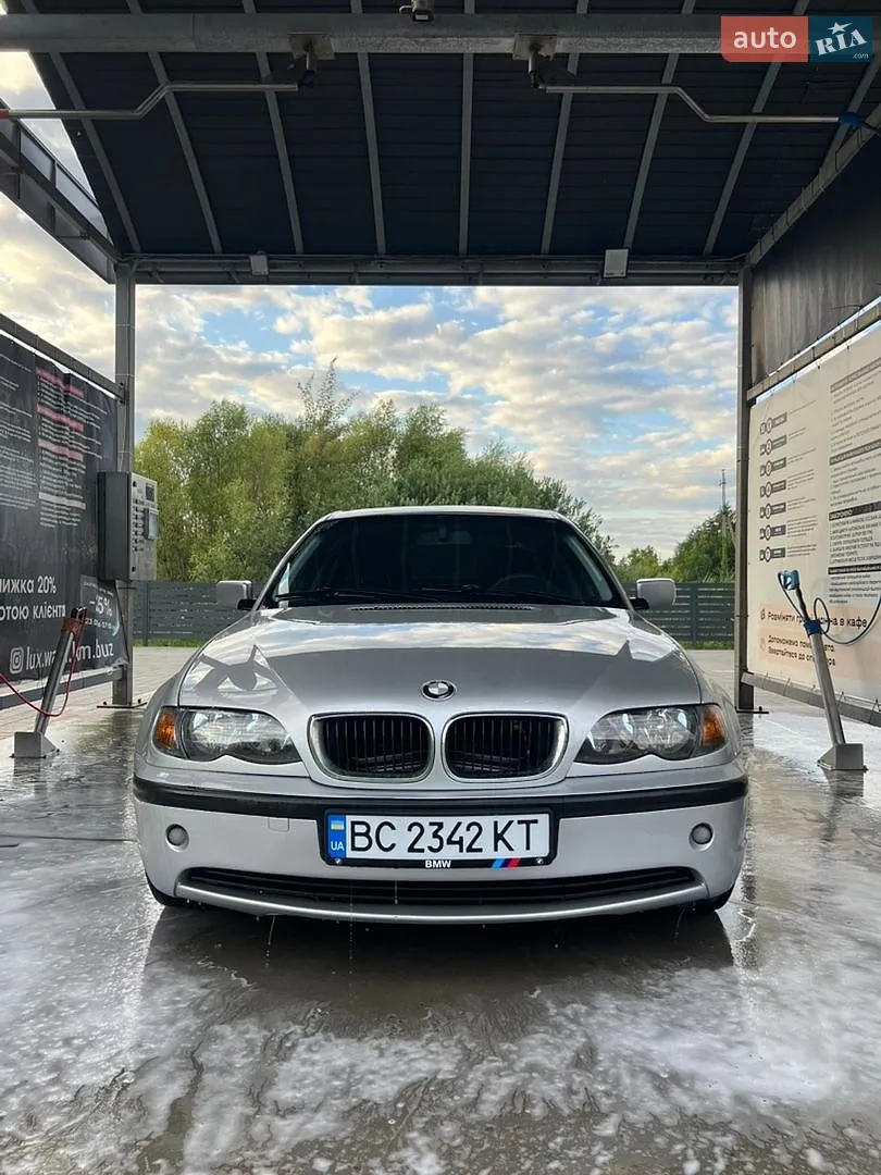 BMW 3 Series, 2003