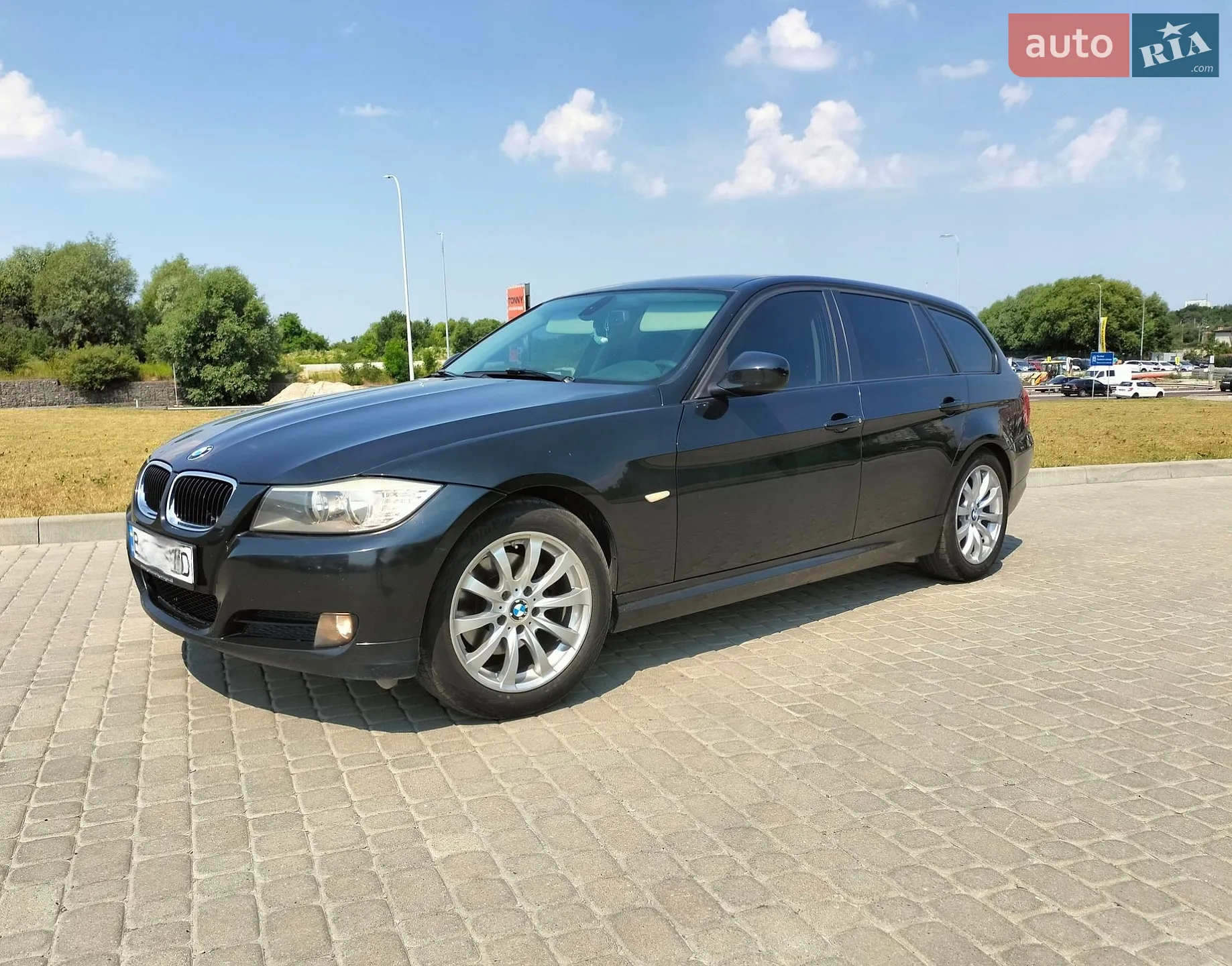 BMW 3 Series, 2011