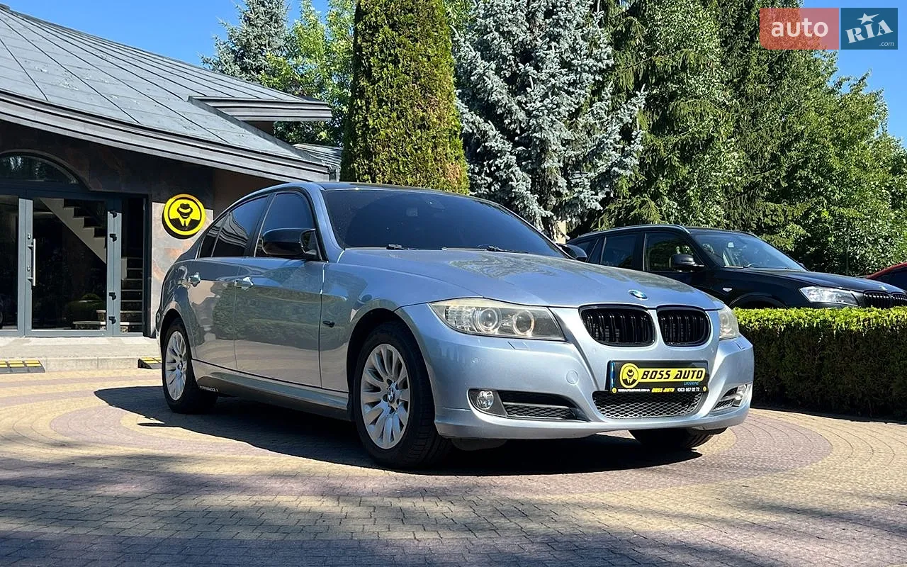 BMW 3 Series, 2009