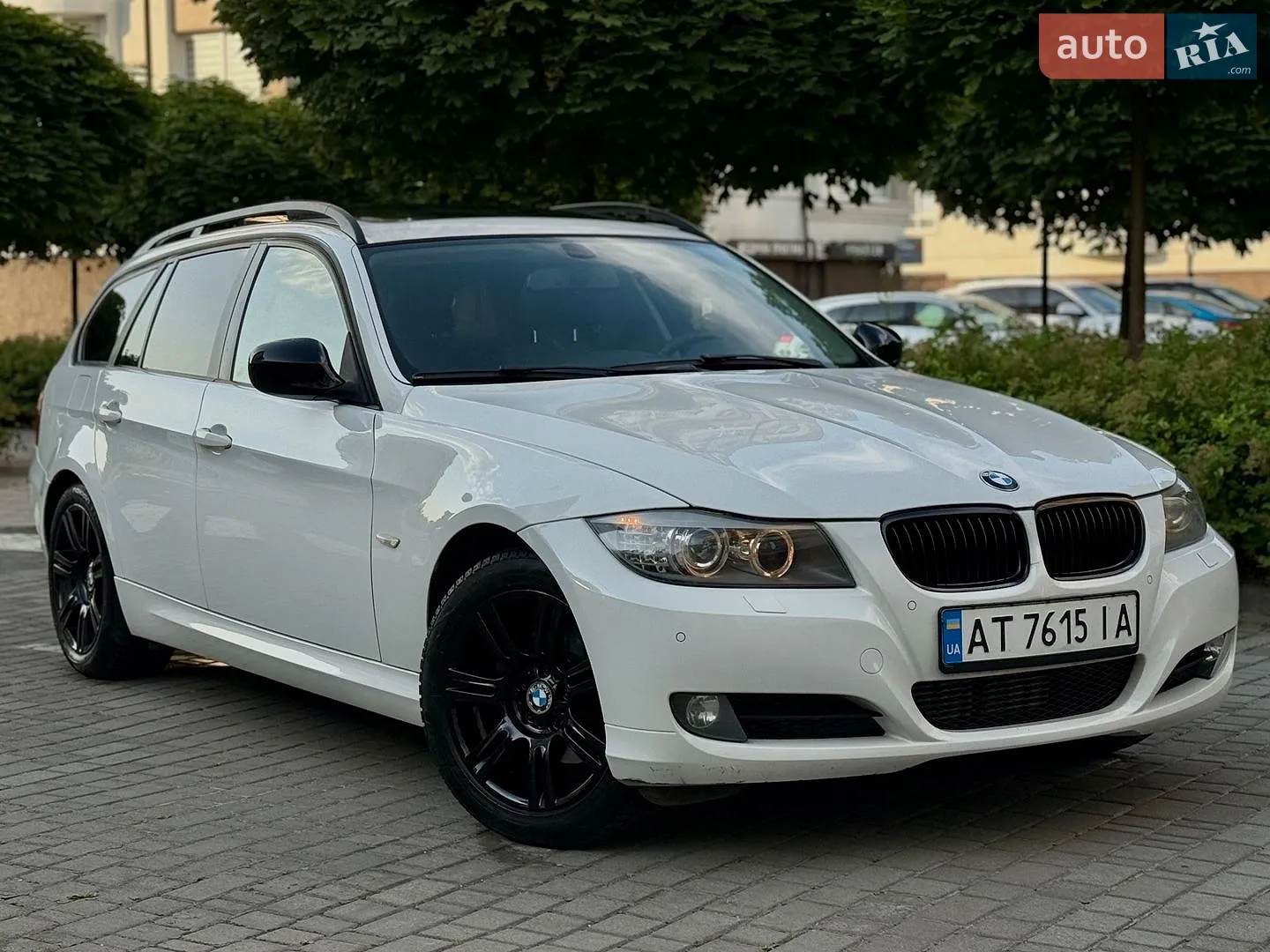 BMW 3 Series, 2009