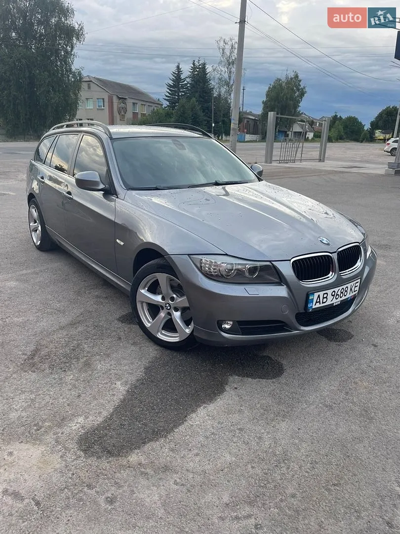 BMW 3 Series, 2009