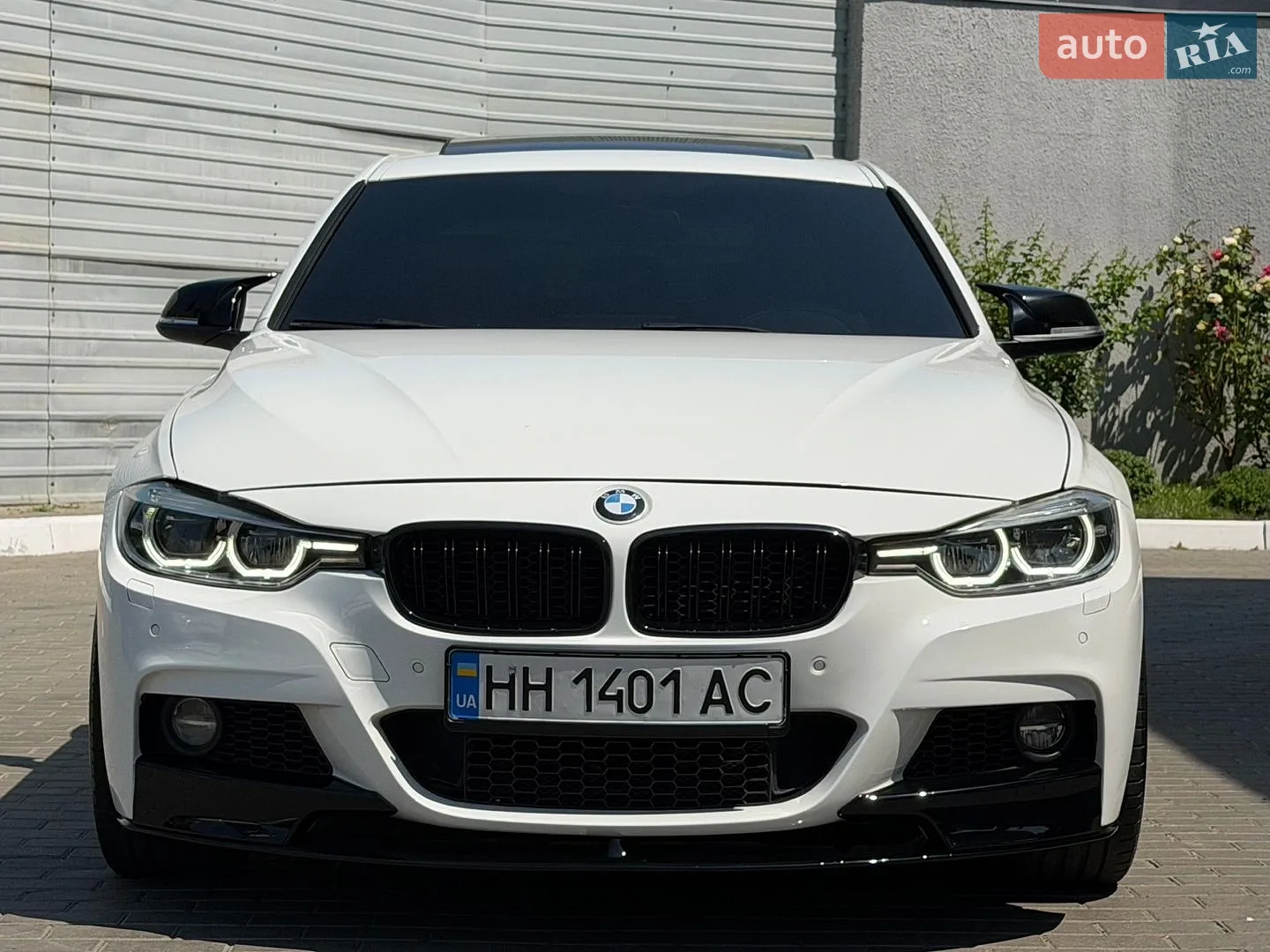 BMW 3 Series, 2016
