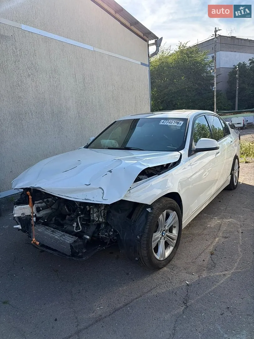 BMW 3 Series, 2016