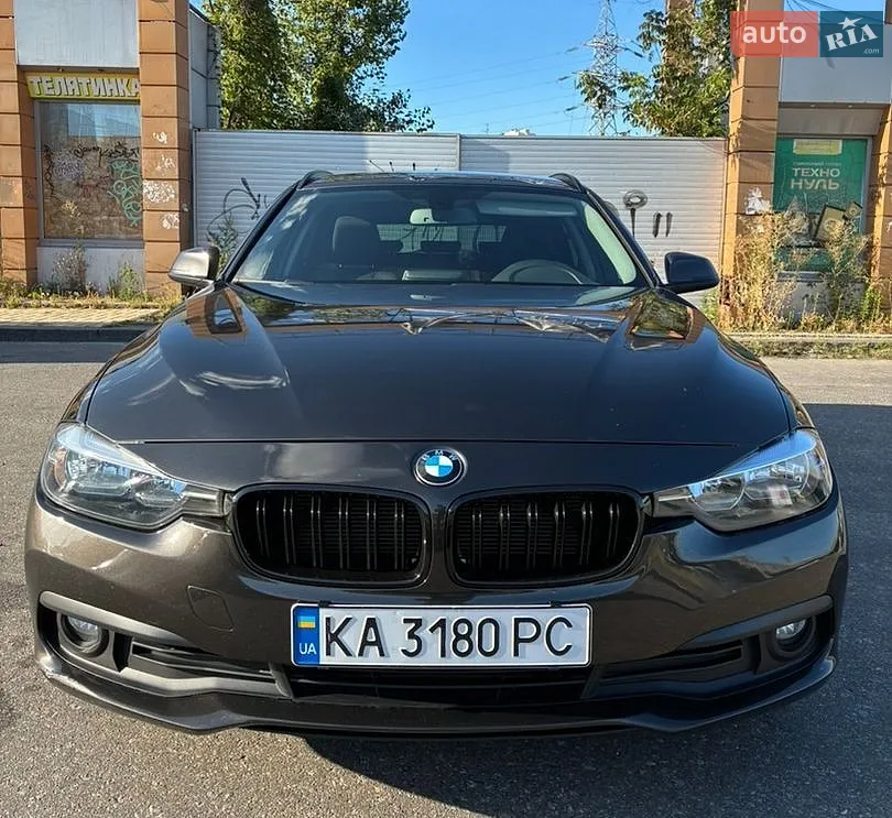 BMW 3 Series, 2016