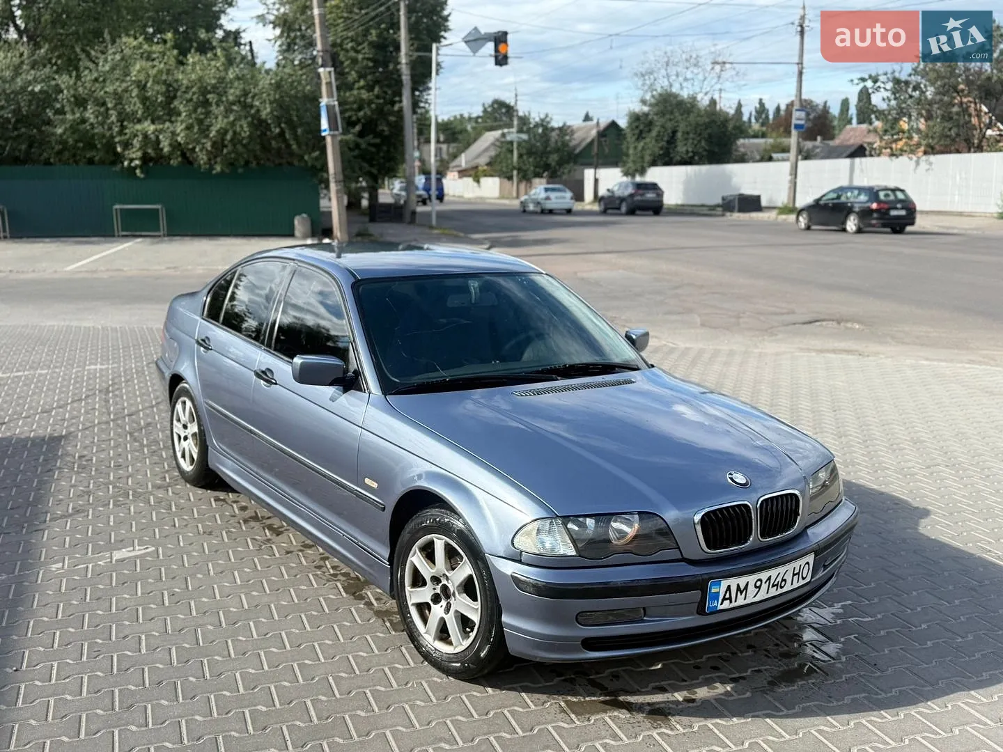 BMW 3 Series, 1998