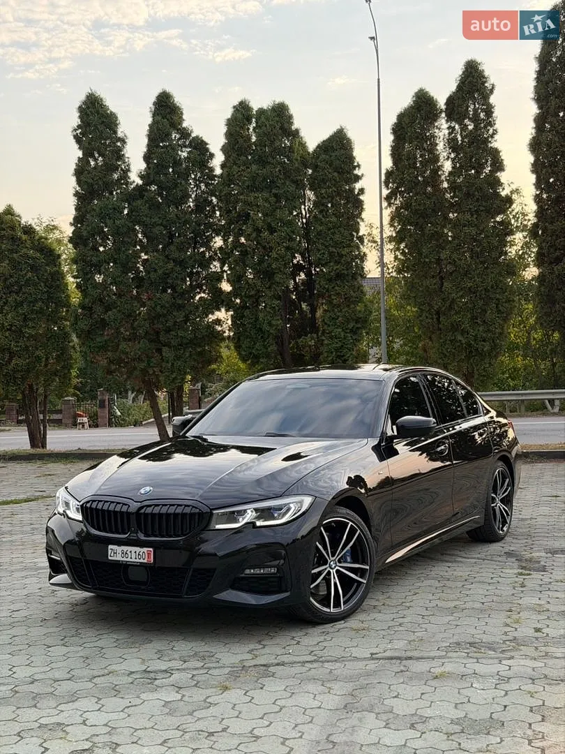 BMW 3 Series, 2019