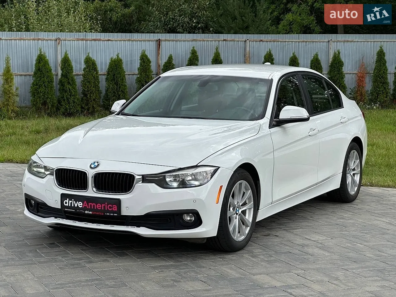 BMW 3 Series, 2016