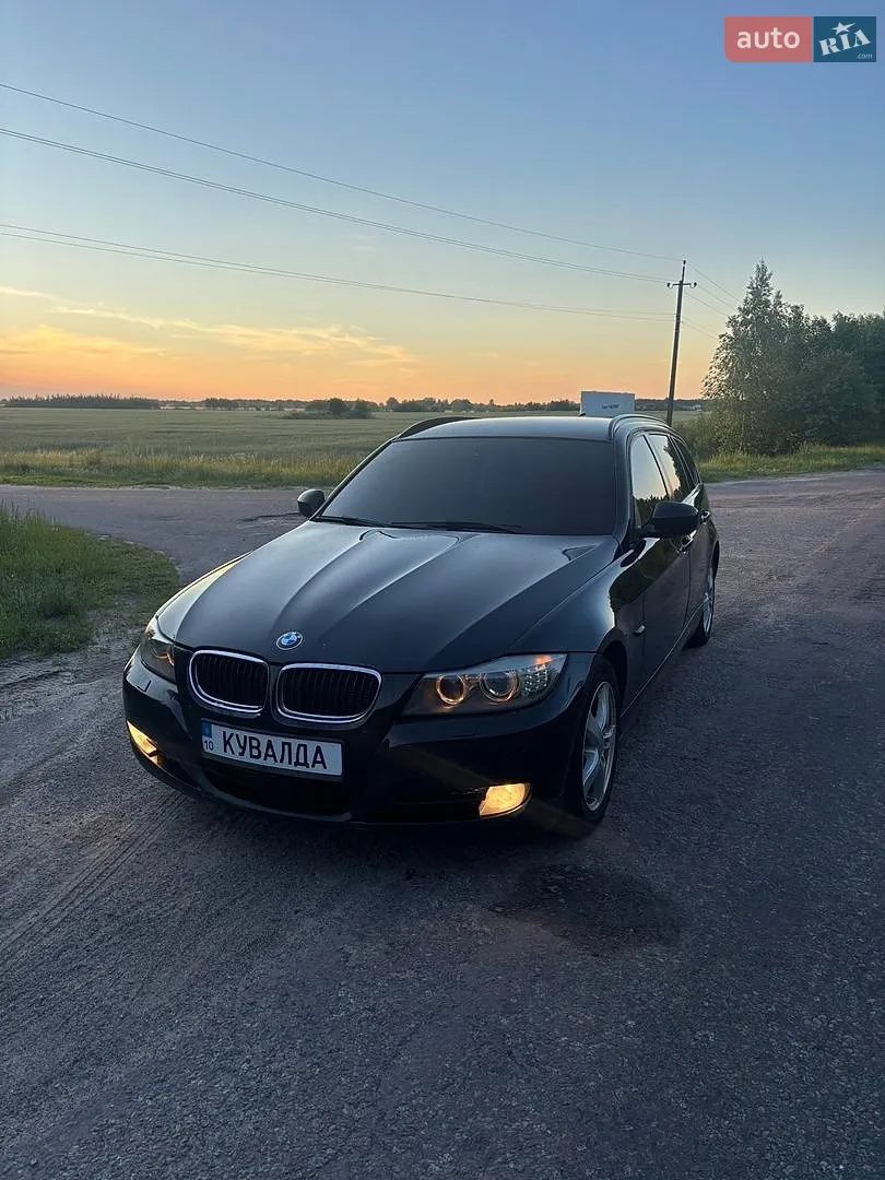 BMW 3 Series, 2010