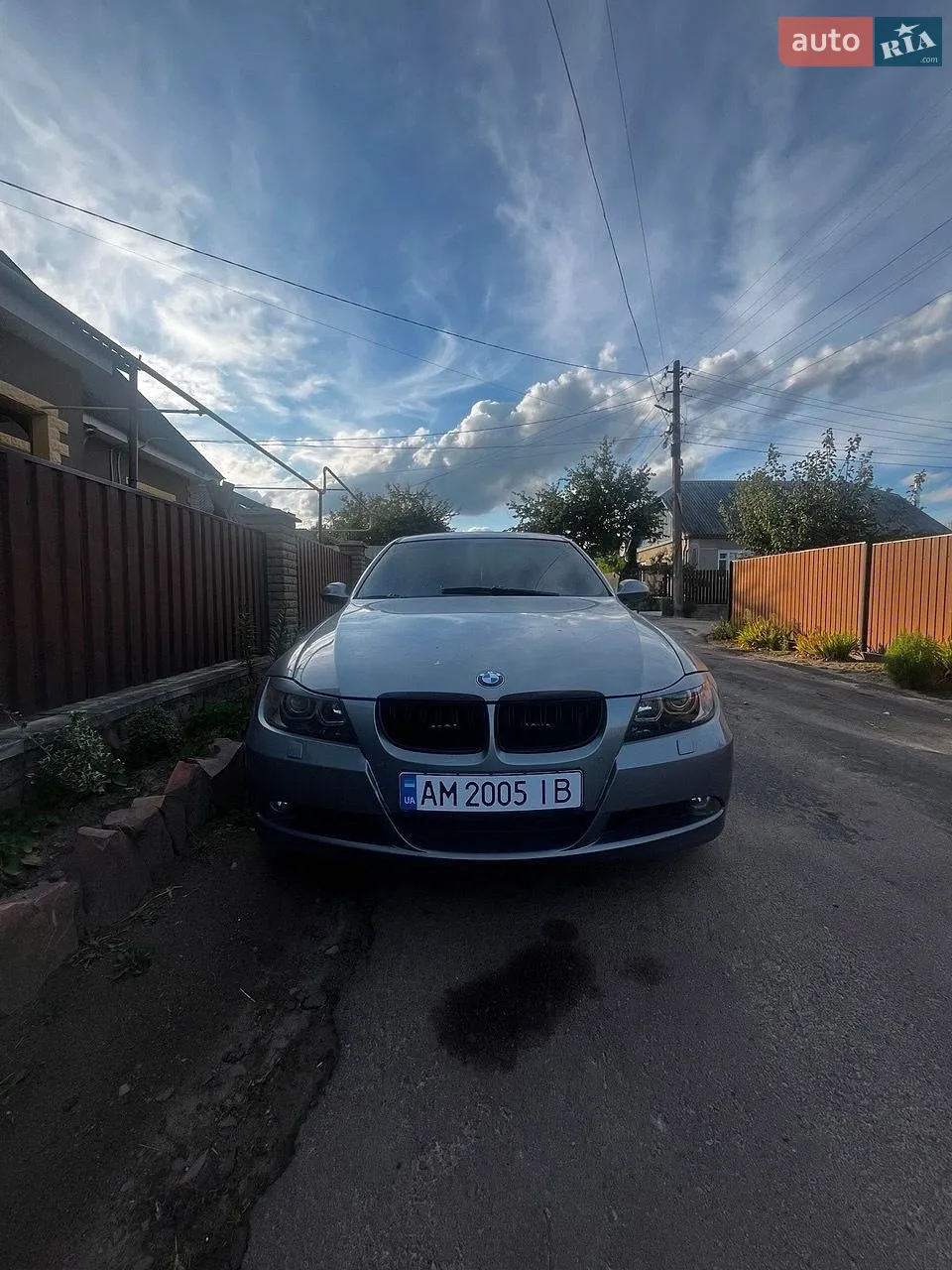 BMW 3 Series, 2005