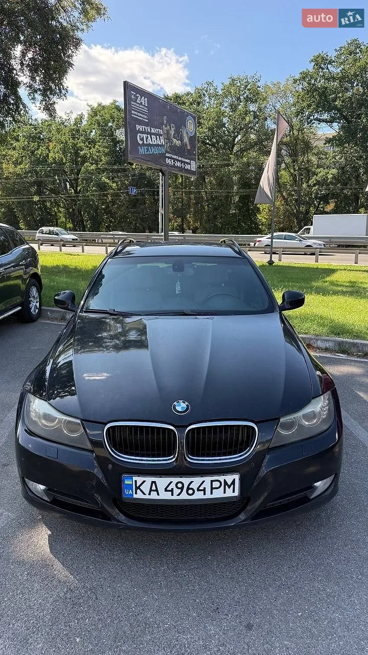 BMW 3 Series, 2009