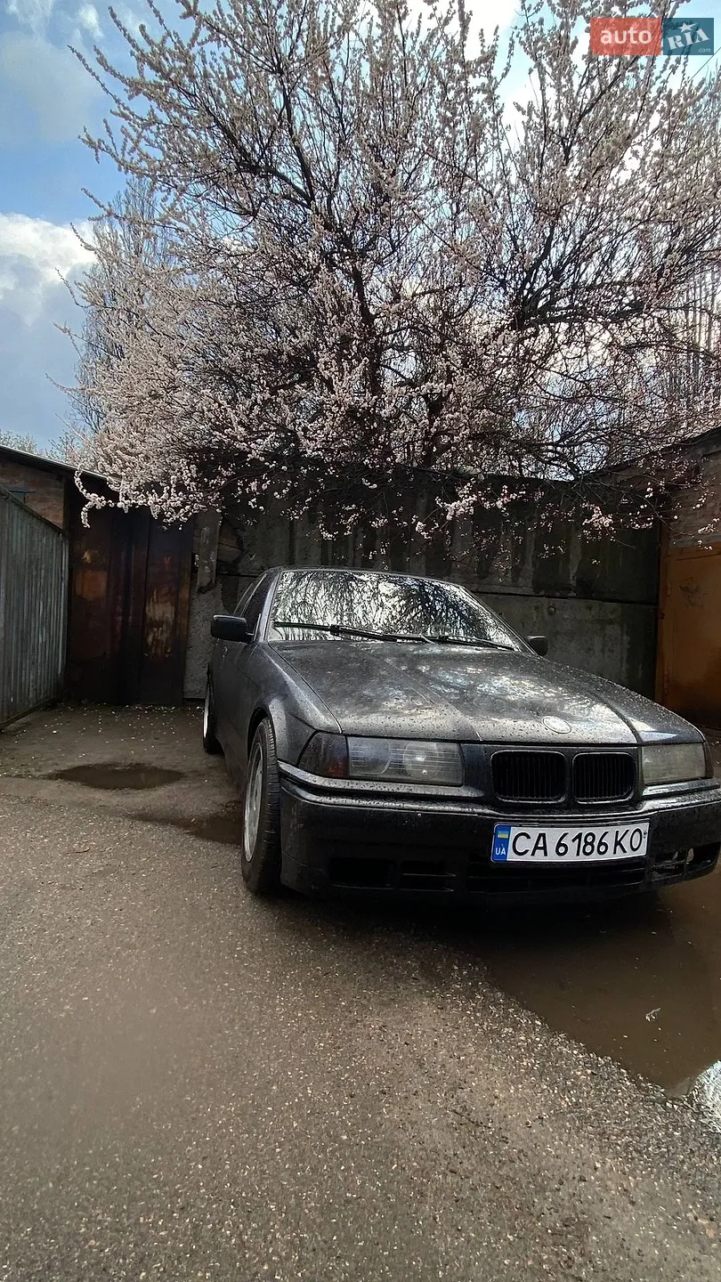 BMW 3 Series, 1993