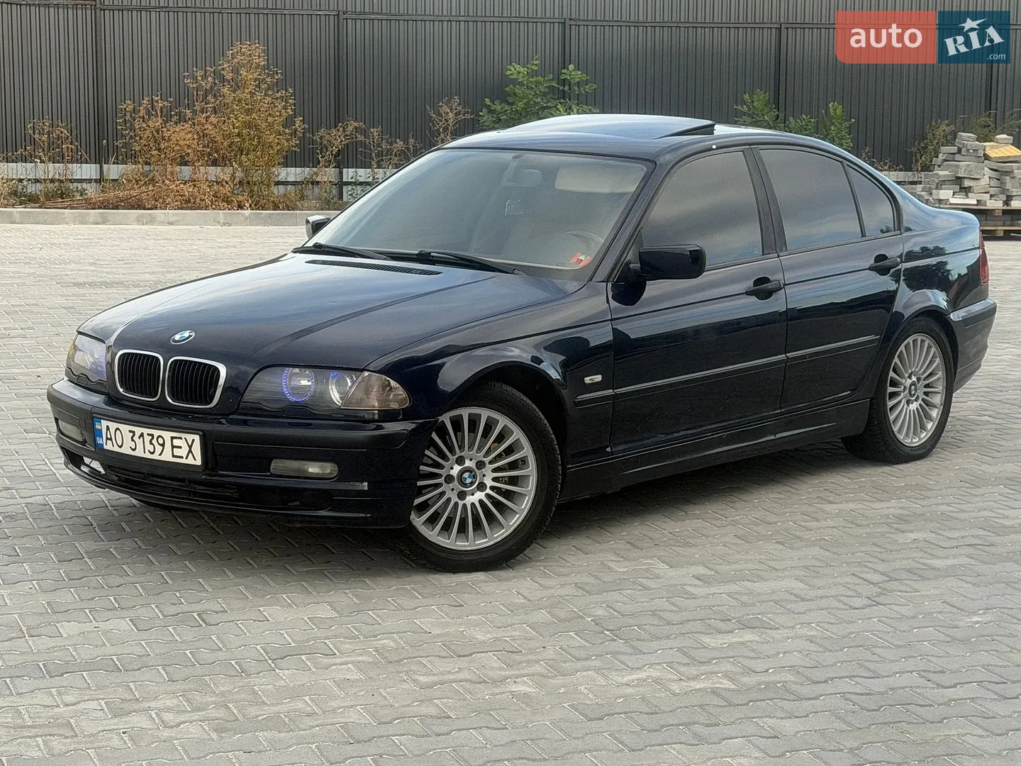 BMW 3 Series, 2000
