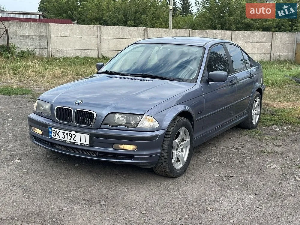 BMW 3 Series, 2001