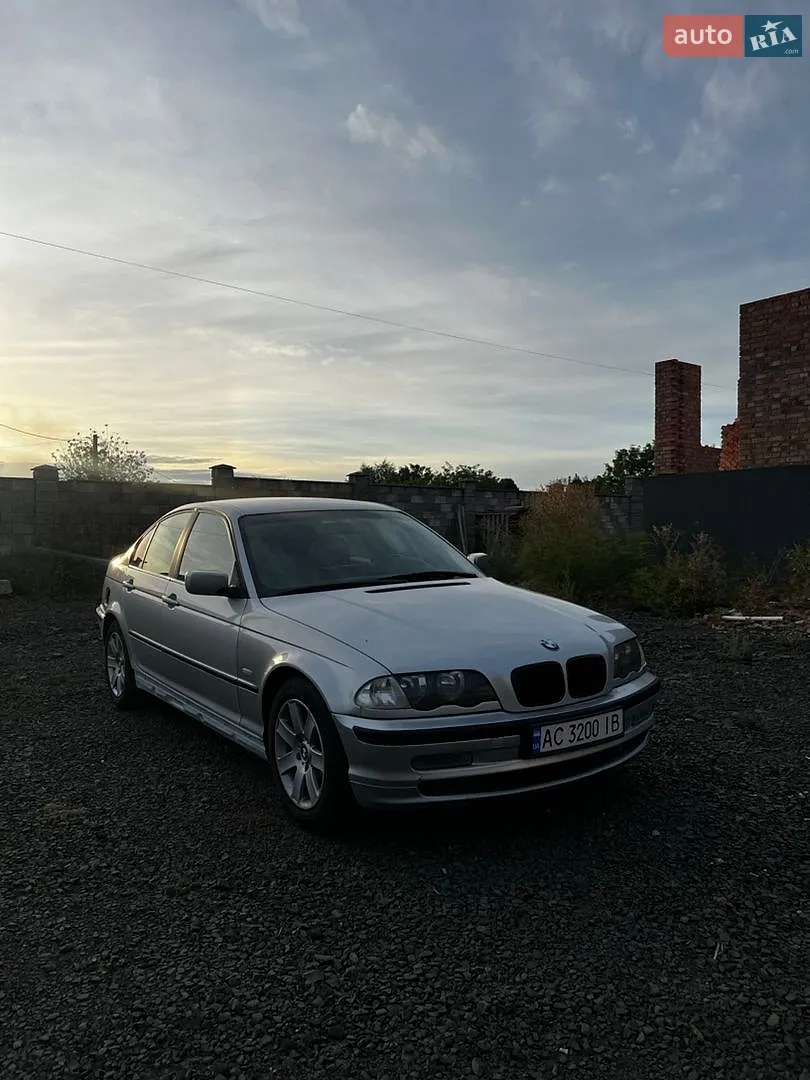 BMW 3 Series, 2001